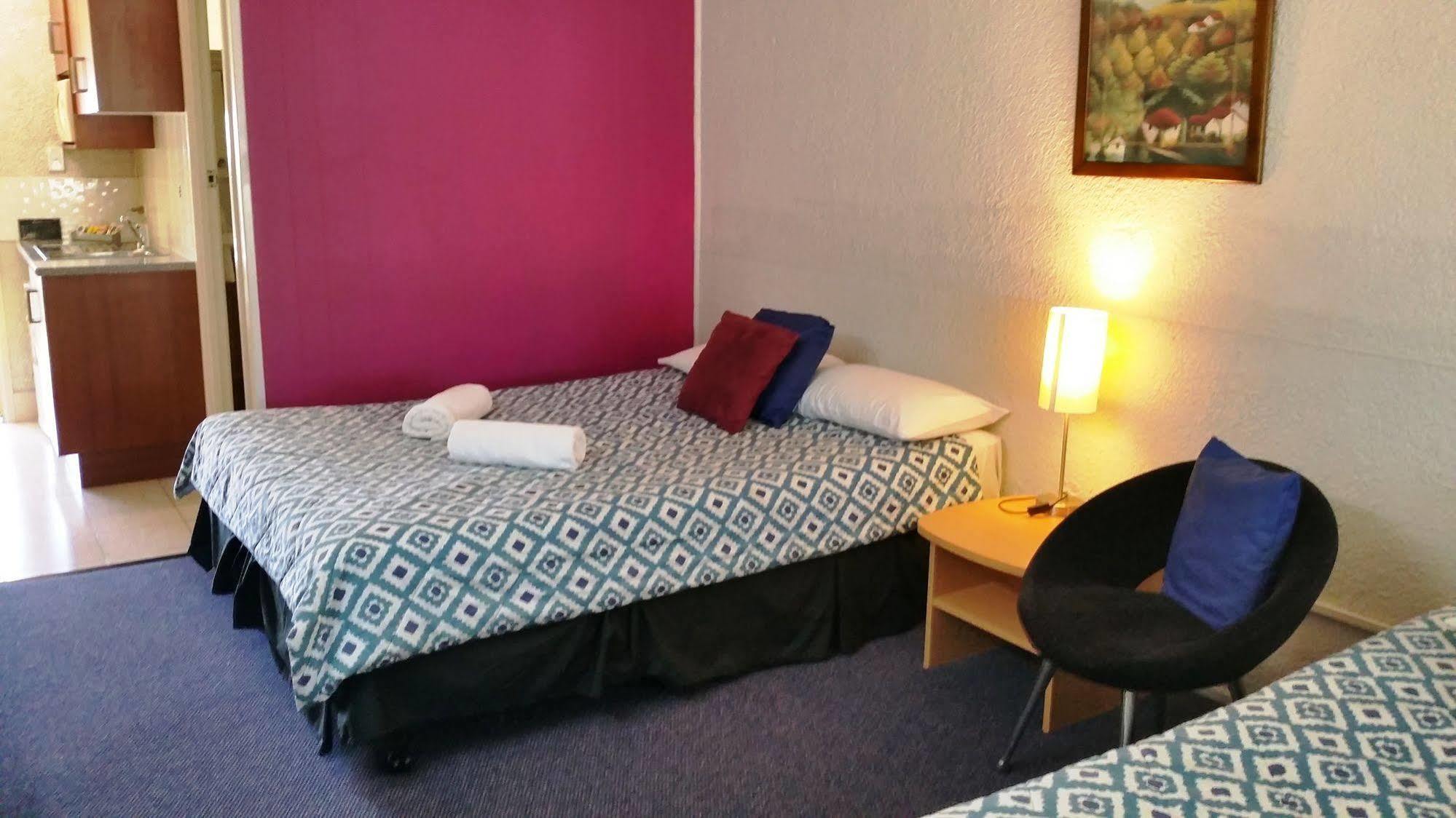 Bundaberg Coral Villa Motor Inn المظهر الخارجي الصورة