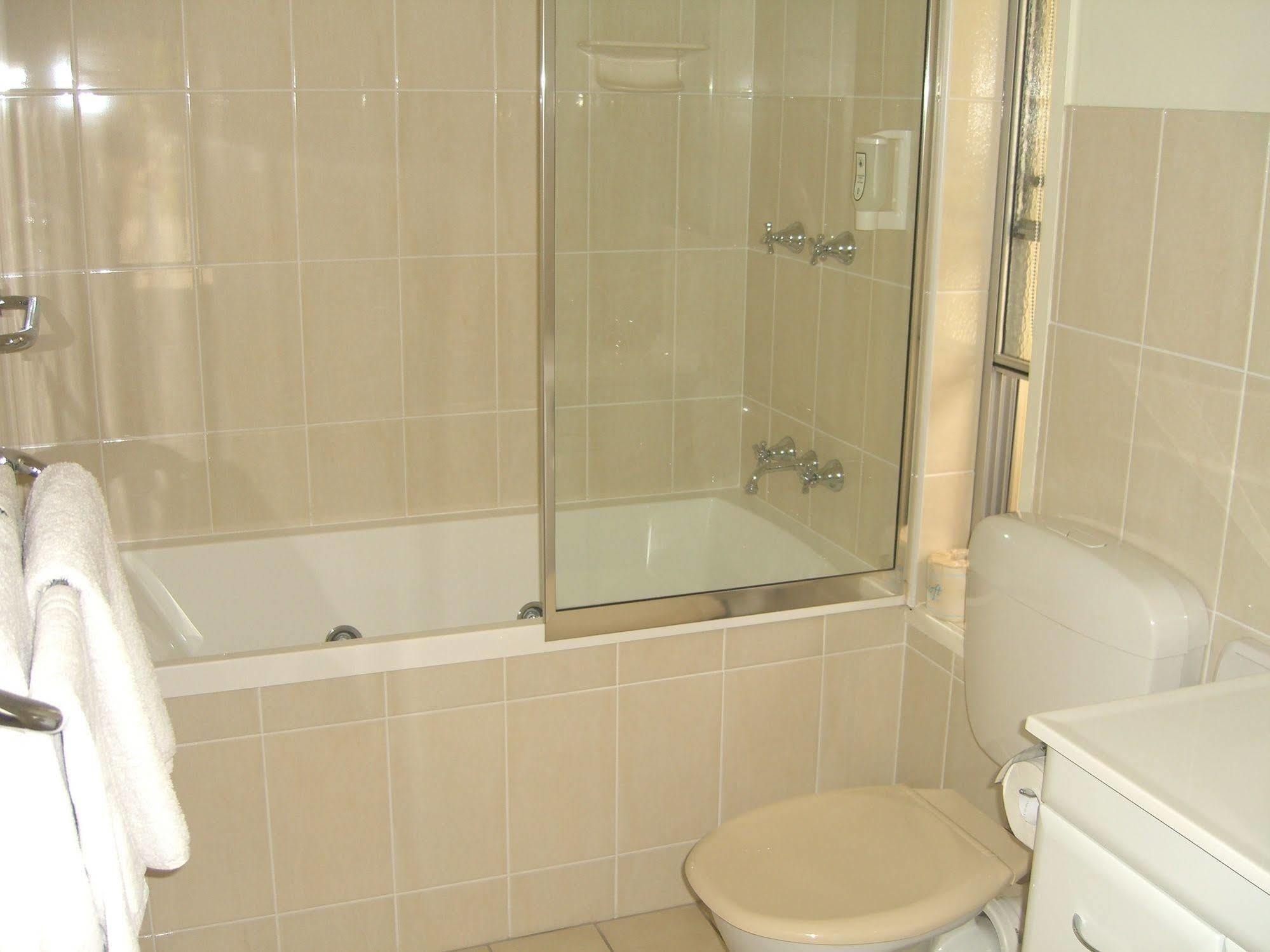 Bundaberg Coral Villa Motor Inn المظهر الخارجي الصورة