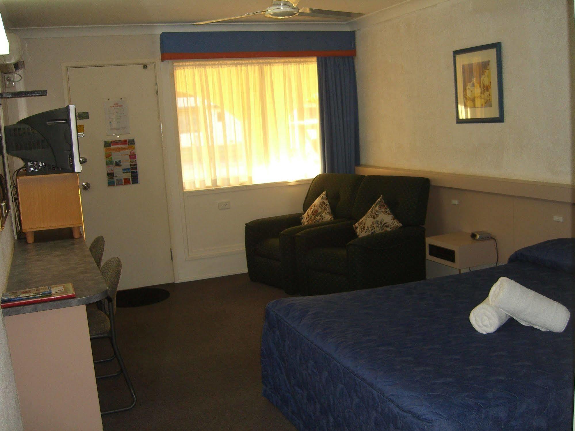 Bundaberg Coral Villa Motor Inn المظهر الخارجي الصورة
