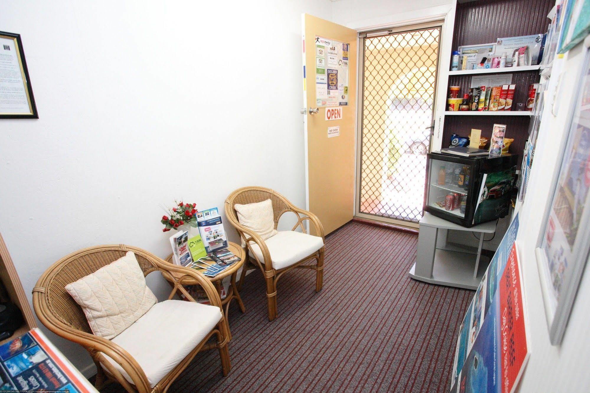 Bundaberg Coral Villa Motor Inn المظهر الخارجي الصورة