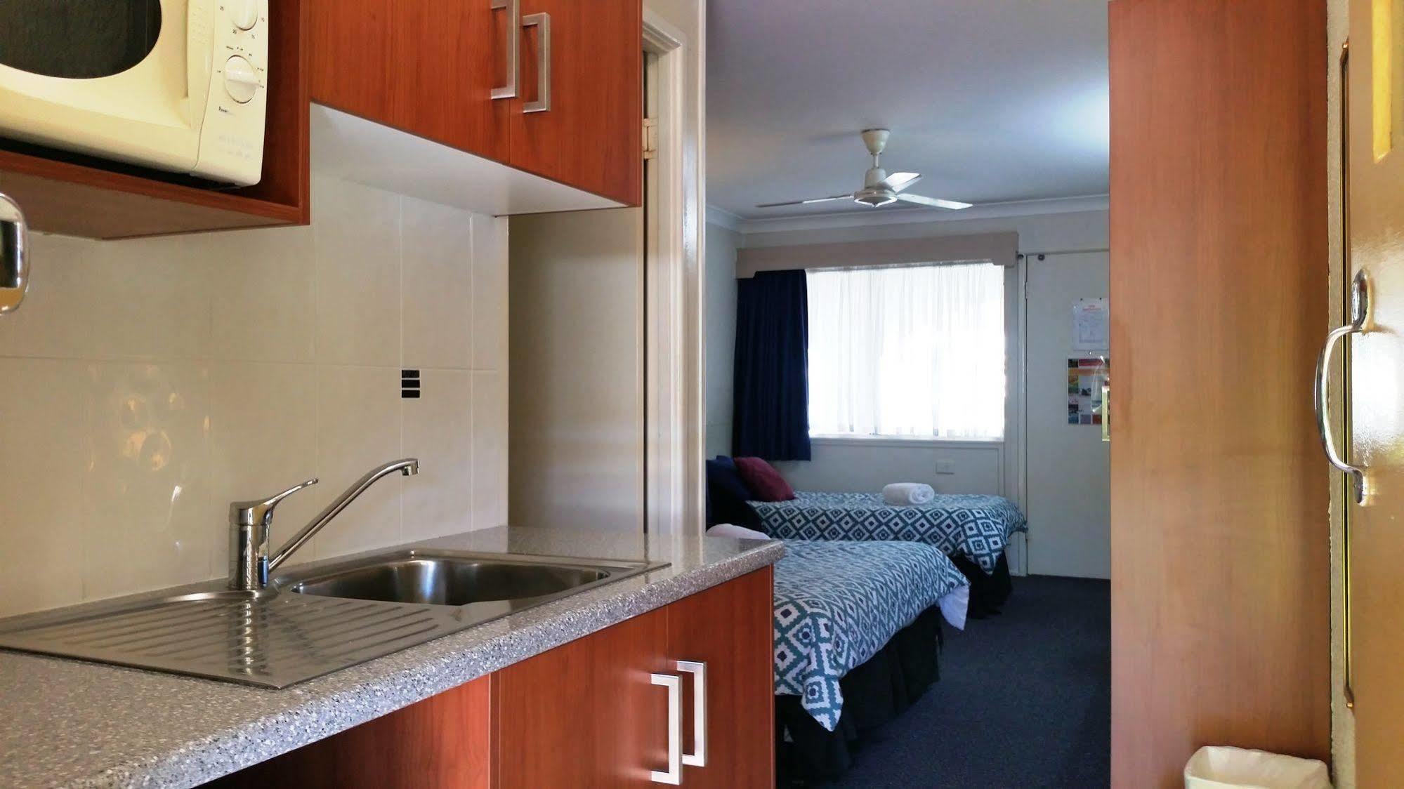 Bundaberg Coral Villa Motor Inn المظهر الخارجي الصورة
