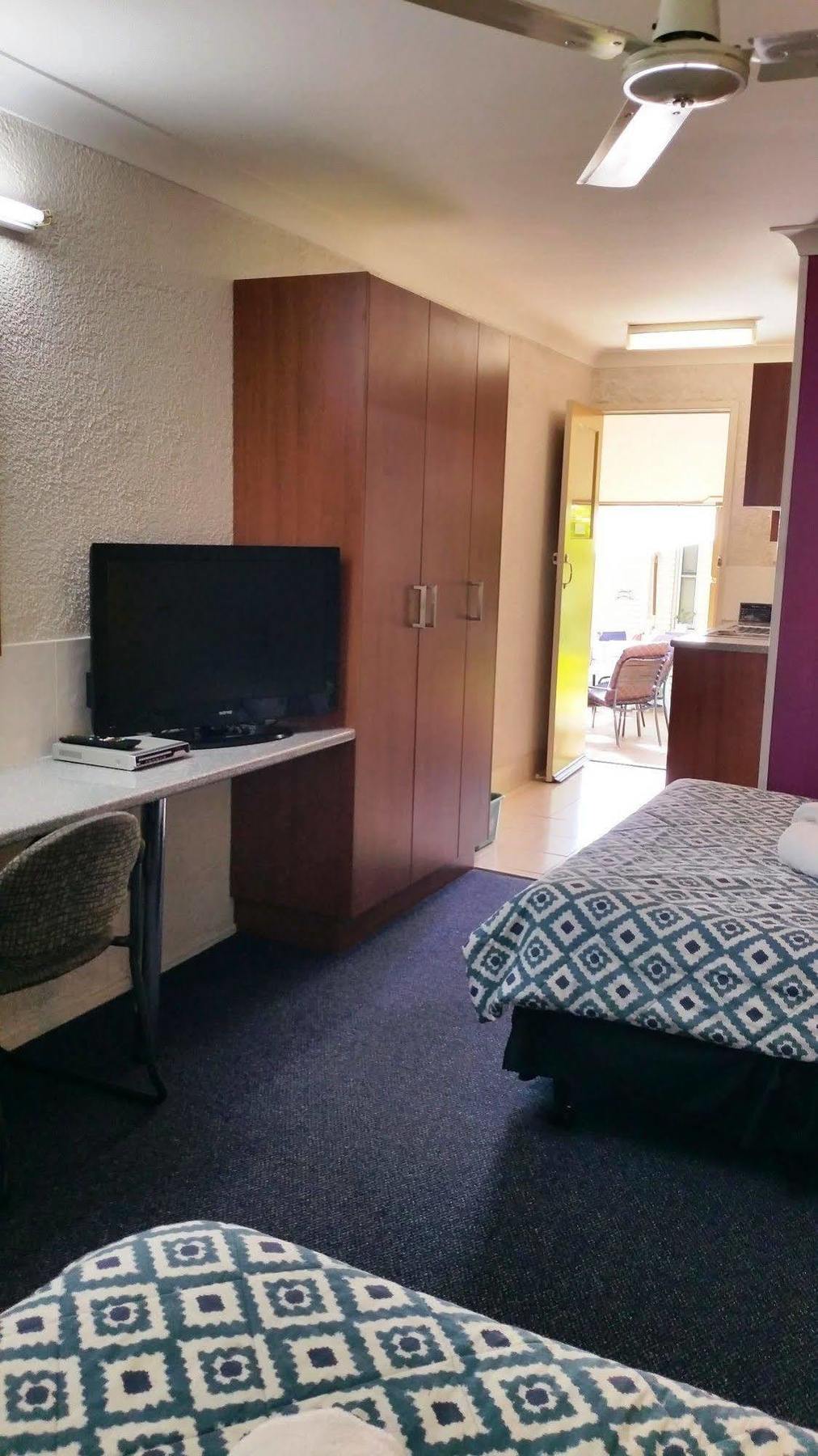 Bundaberg Coral Villa Motor Inn المظهر الخارجي الصورة