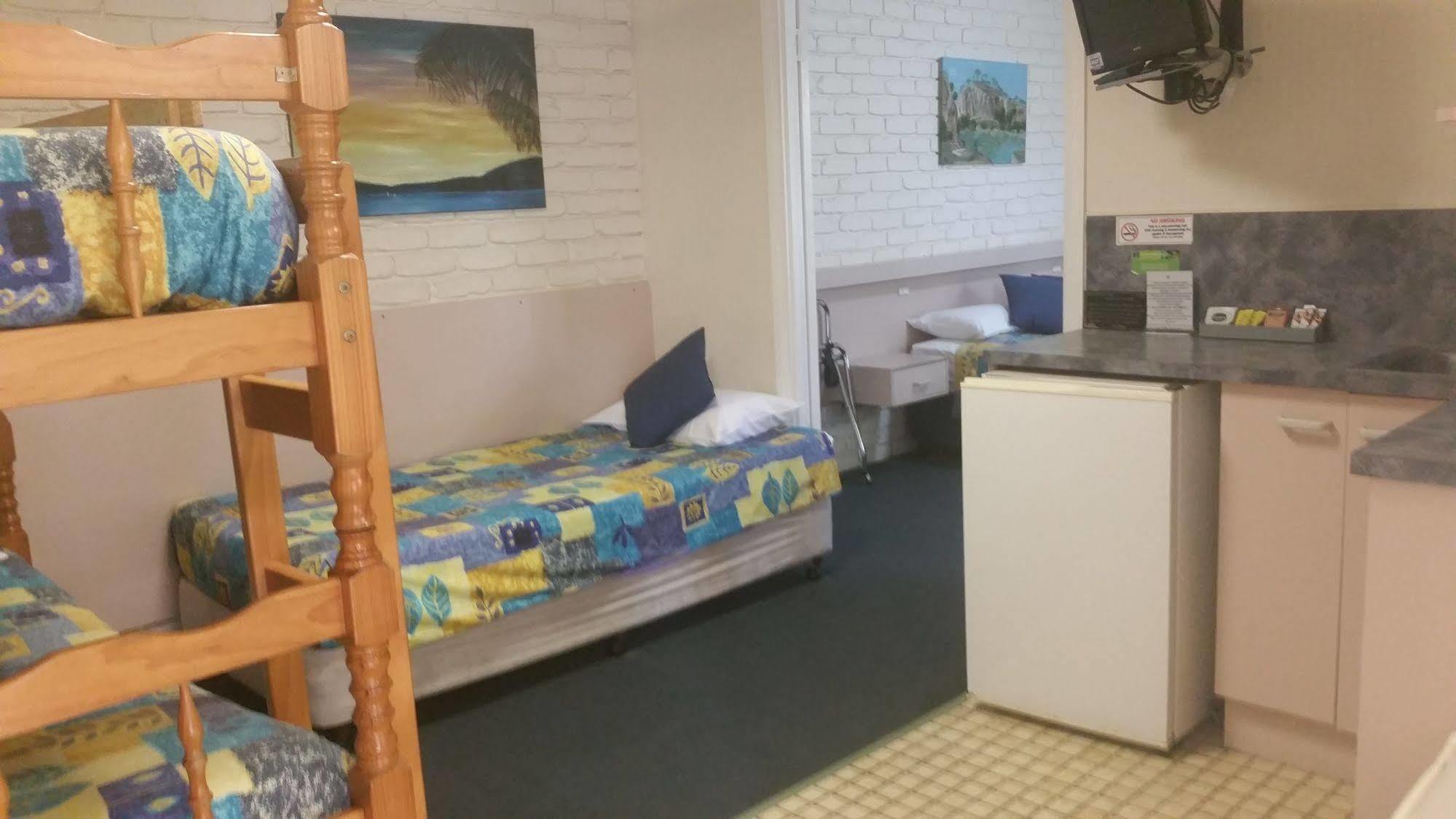 Bundaberg Coral Villa Motor Inn المظهر الخارجي الصورة